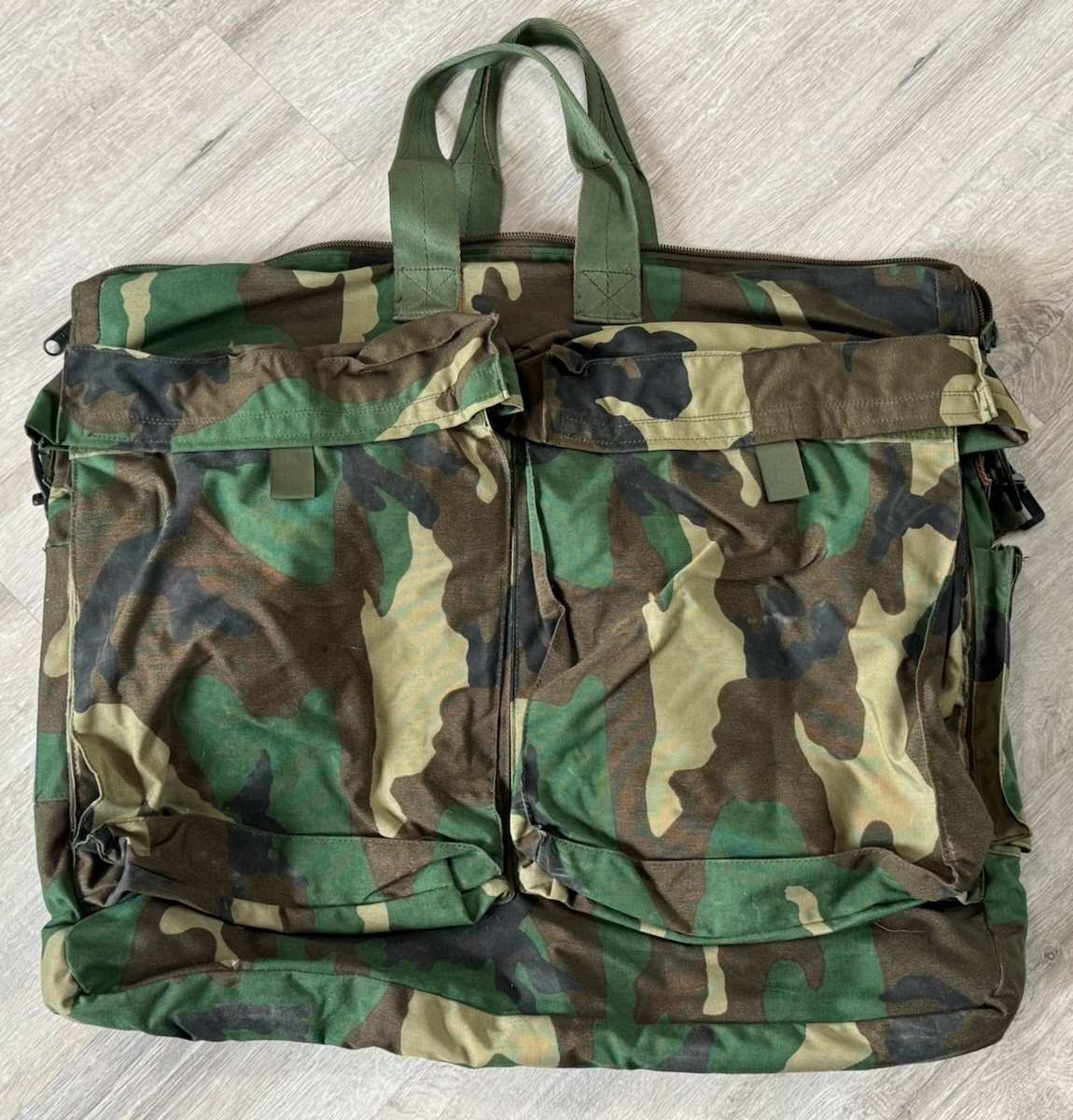USGI AH-64 Apache Flyers Helmet Bag Woodland Camo BDU