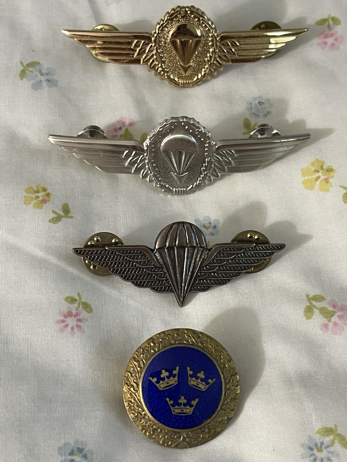 1 Lagerstroms Fab Mjolby Swedish 3 Crown Enamel Pin And 3 Paratrooper Wings Pin