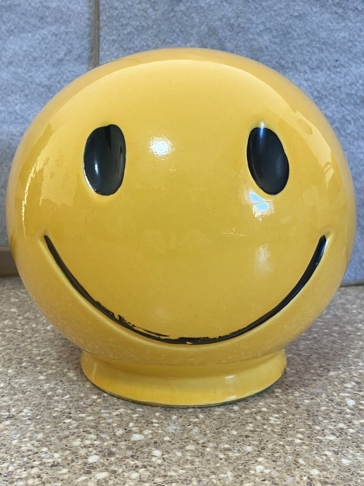 Vintage Happy Smiley Face Coin Bank Yellow Glazed Ceramic 6