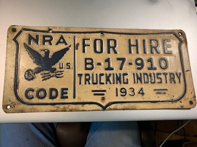1934 U.S. NRA CODE TRUCKING INDUSTRY FOR HIRE LICENSE PLATE UNCLEANED AS FOUND