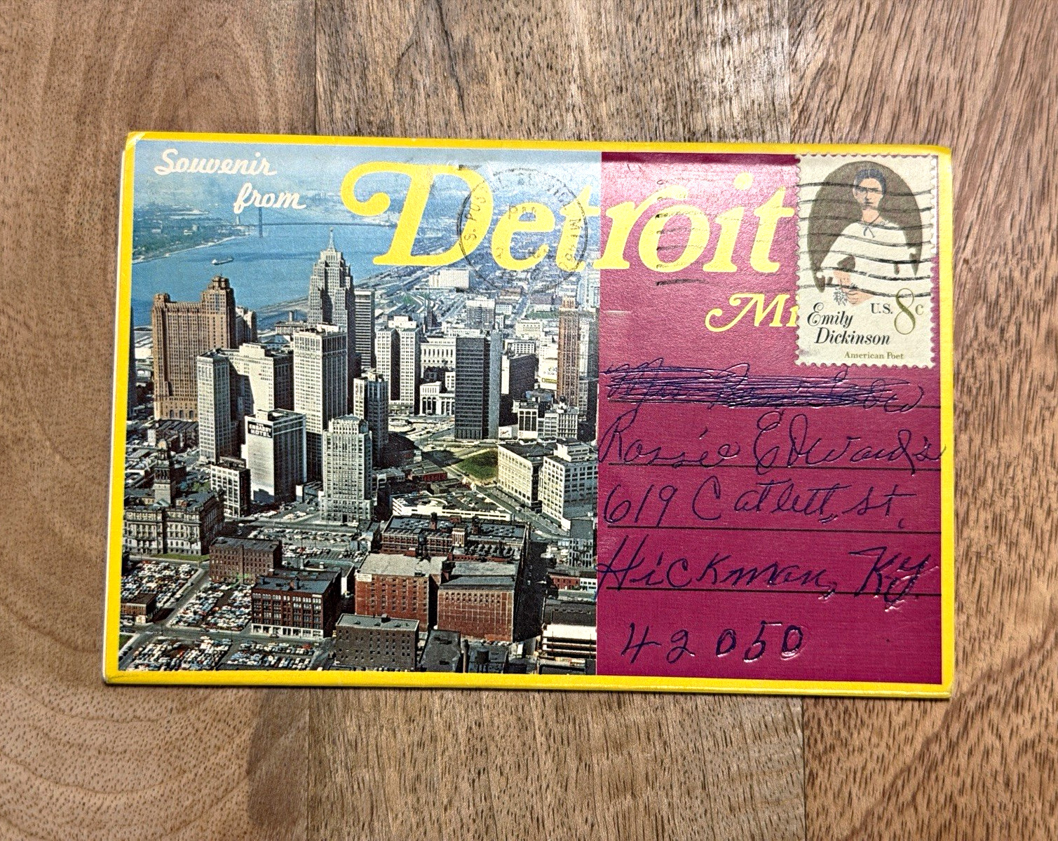 Souvenir Postcard Booklet from Detroit, Michigan Multi-View Fold-Out Set