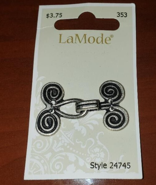 VINTAGE - LAMODE SILVER CLOAK CLASP - SWIRL - SEW ON - STYLE 24745