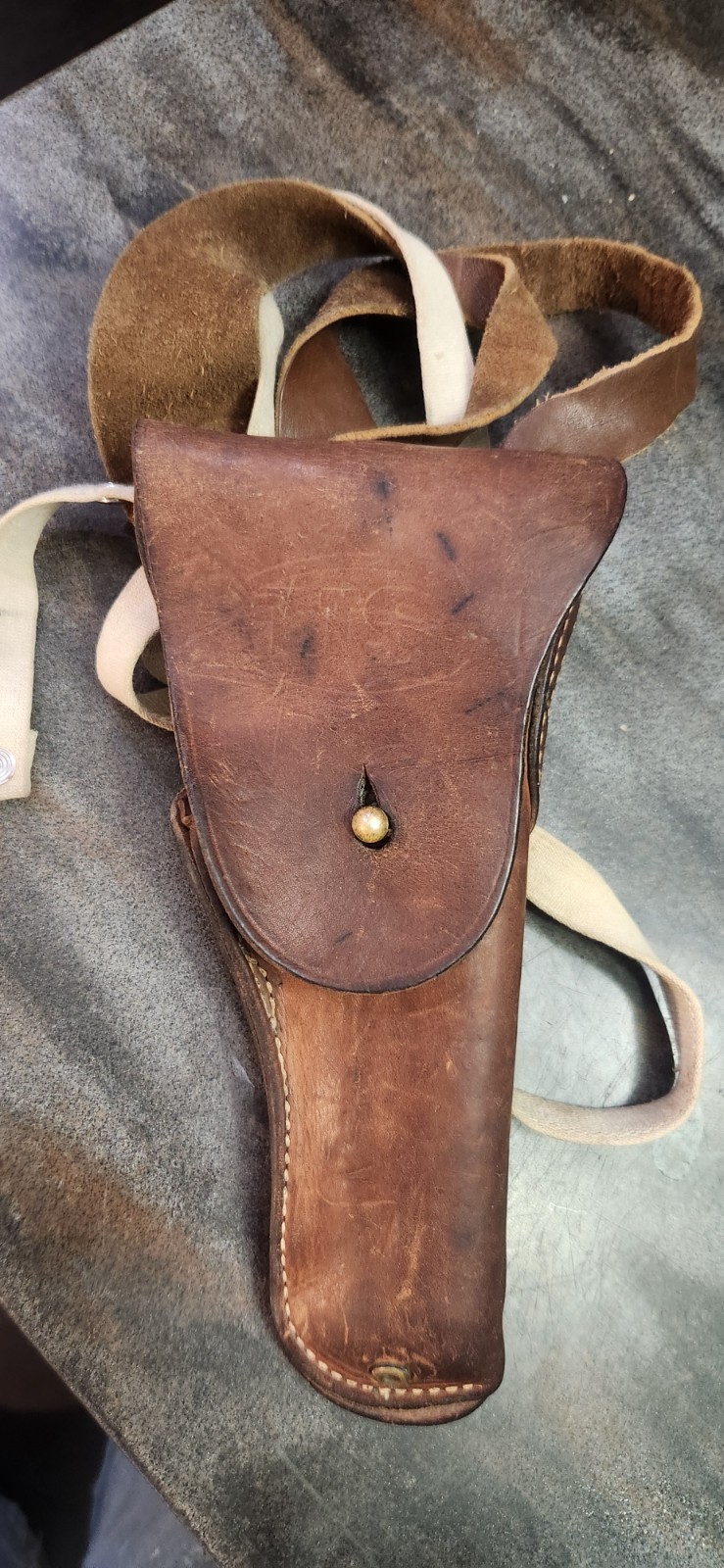 WWII US GI M1916 BOYT 1945 Leather Flap Holster M1911 - key date-