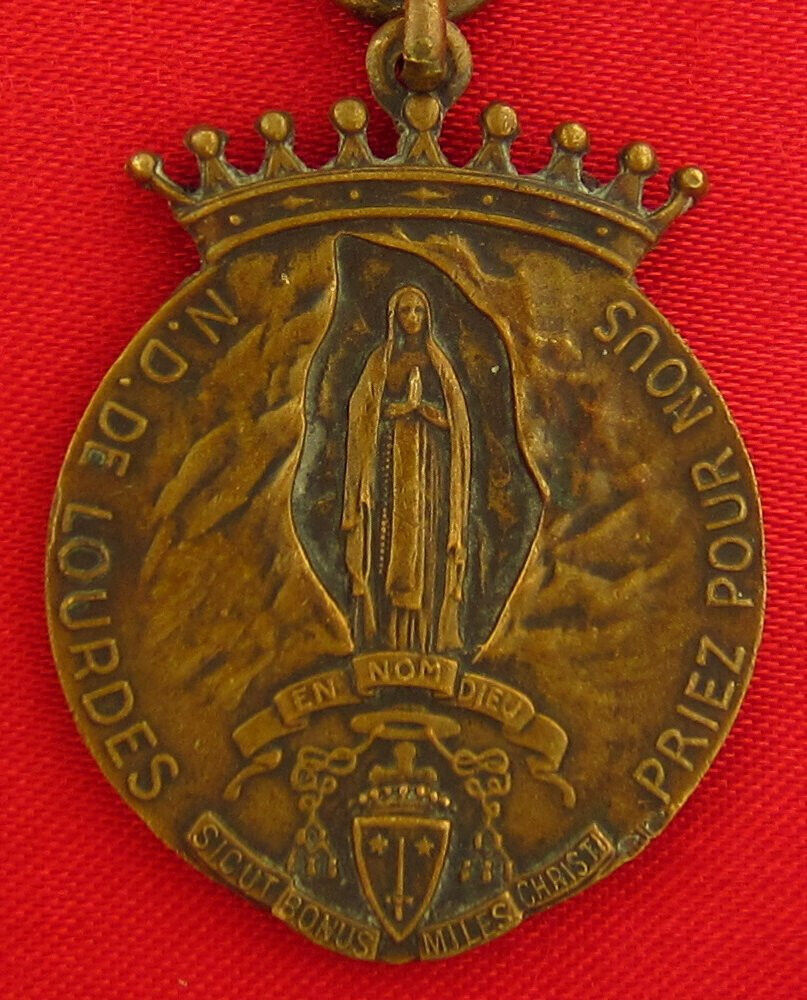 Antique MARY LOURDES Medal OUR LADY OF LOURDES HOSPITALITY Religious Pendant