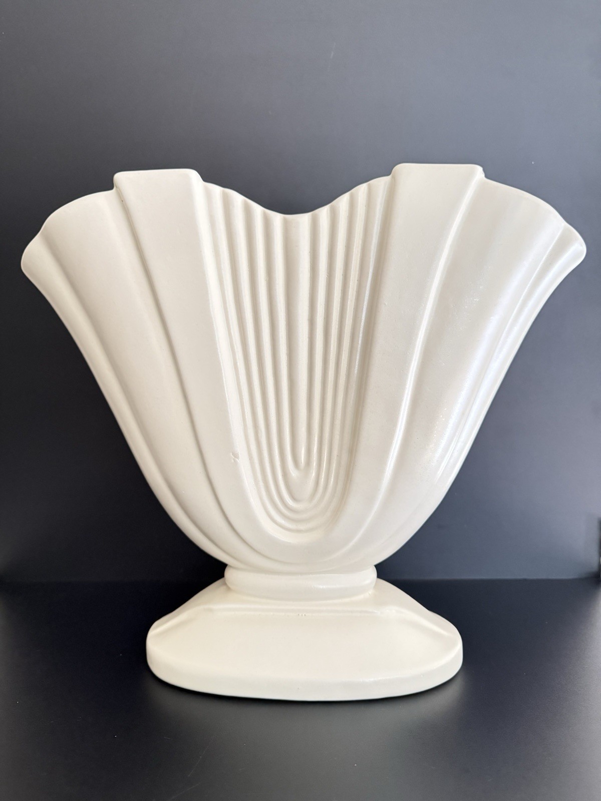 Vintage Haeger Art Deco Large Ivory Gladiola Vase