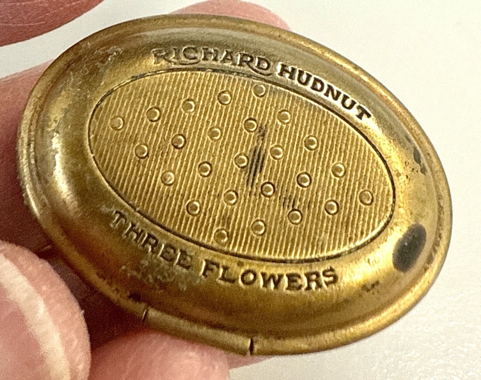 Antique 1924 Richard Hudnut “Three Flowers” Solid Perfume Compact • Brass Oval 