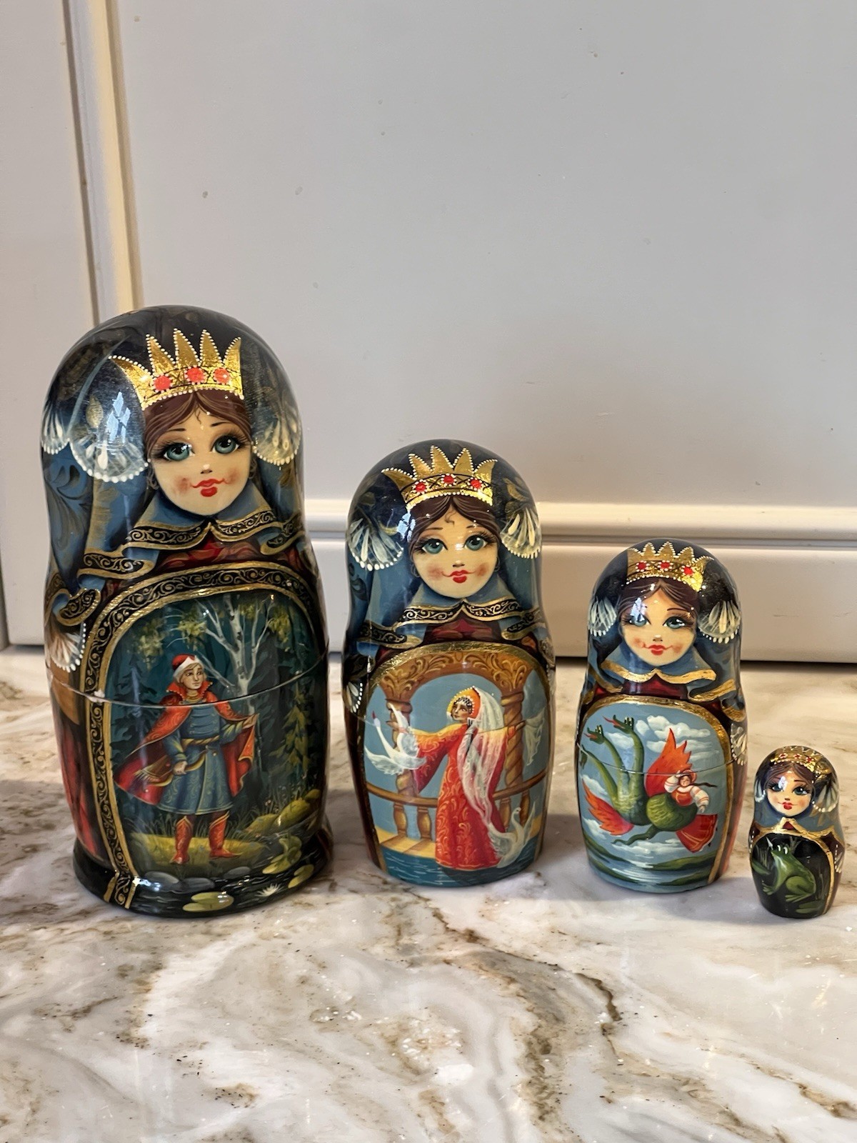 STUNNING Vtg handprinted set of 4 RUSSIAN MATRYOSHKA Stacking Dolls - Pls Read STUNNING Vtg handprinted set of 4 RUSSIAN MATRYOSHKA Stacking Dolls - Pls Read