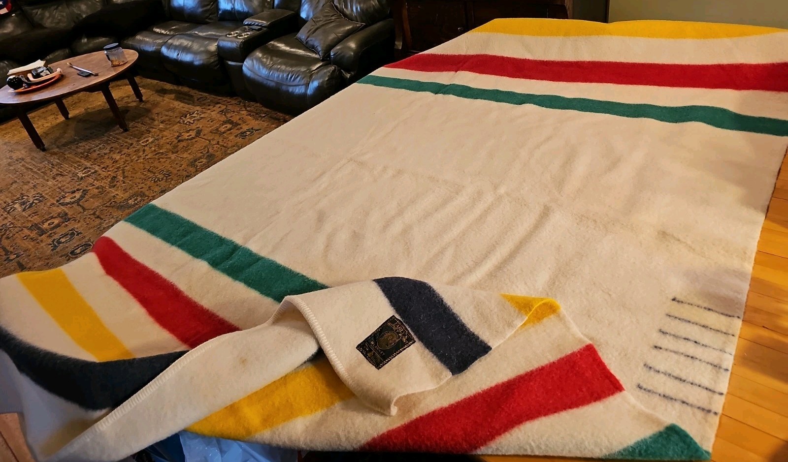 Vintage Early’s Whitney 6 Point Wool Blanket Made in England 94x80 Great Read