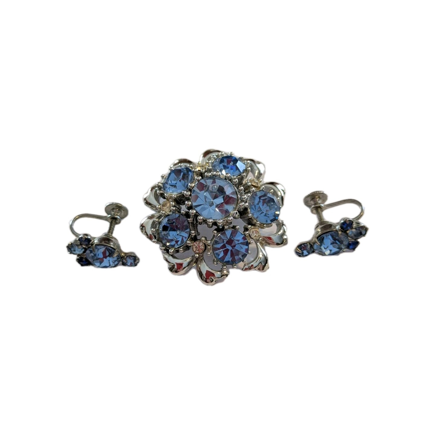 Beautiful Vintage Light Blue And Silver Tone Brooch And Screw Back Earrings 