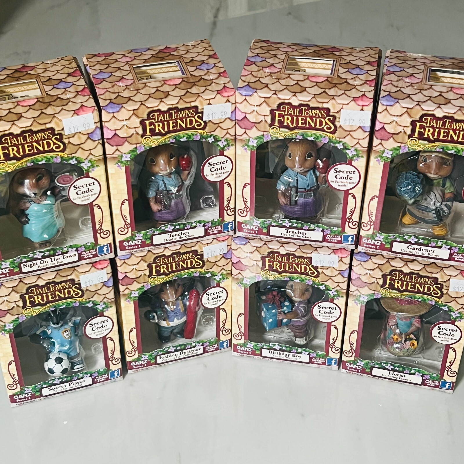 Ganz Tail Towns Friends - Lot of 8 Figurines - Facebook Game - Series 1 - New