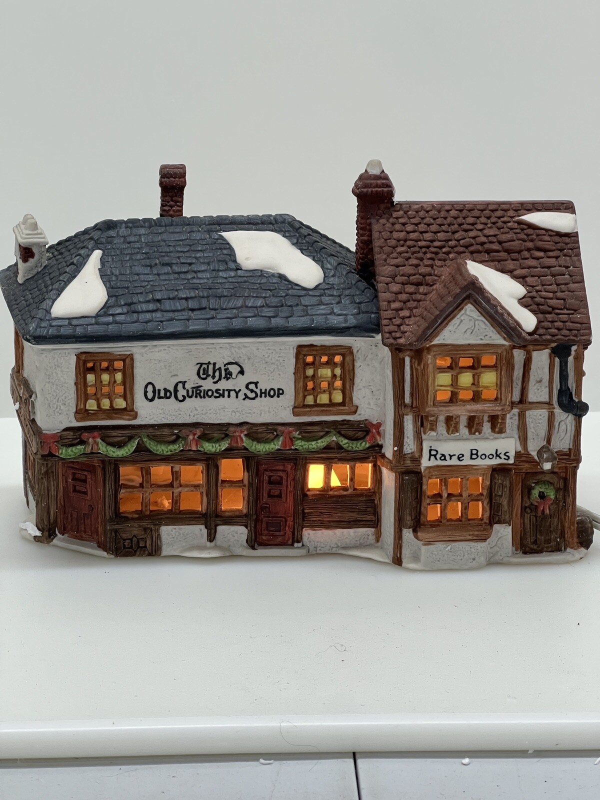 Dept. 56 Heritage Village Collection The Old Curiosity Shop Mint Condition