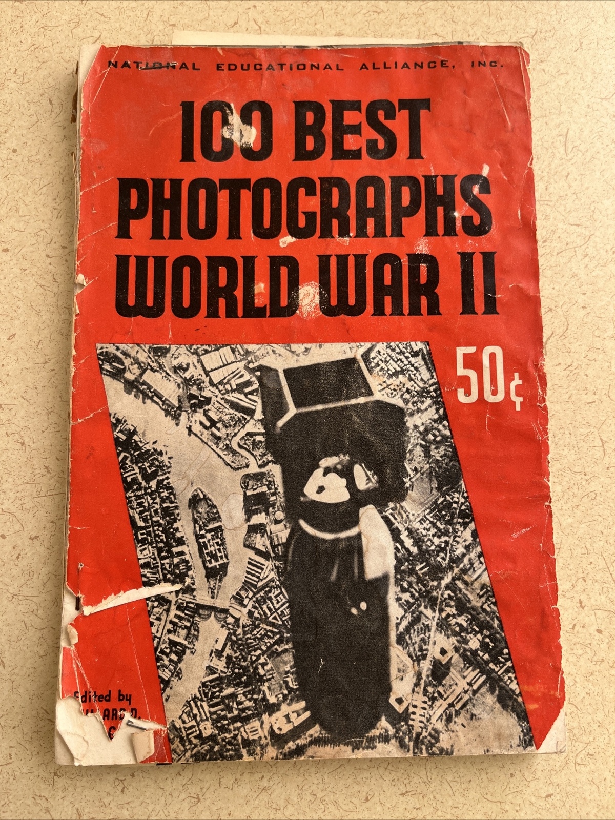 LOOK 1945 100 Best Photos of WW II Paperback Willard D Morgan Nat Educ Alliance