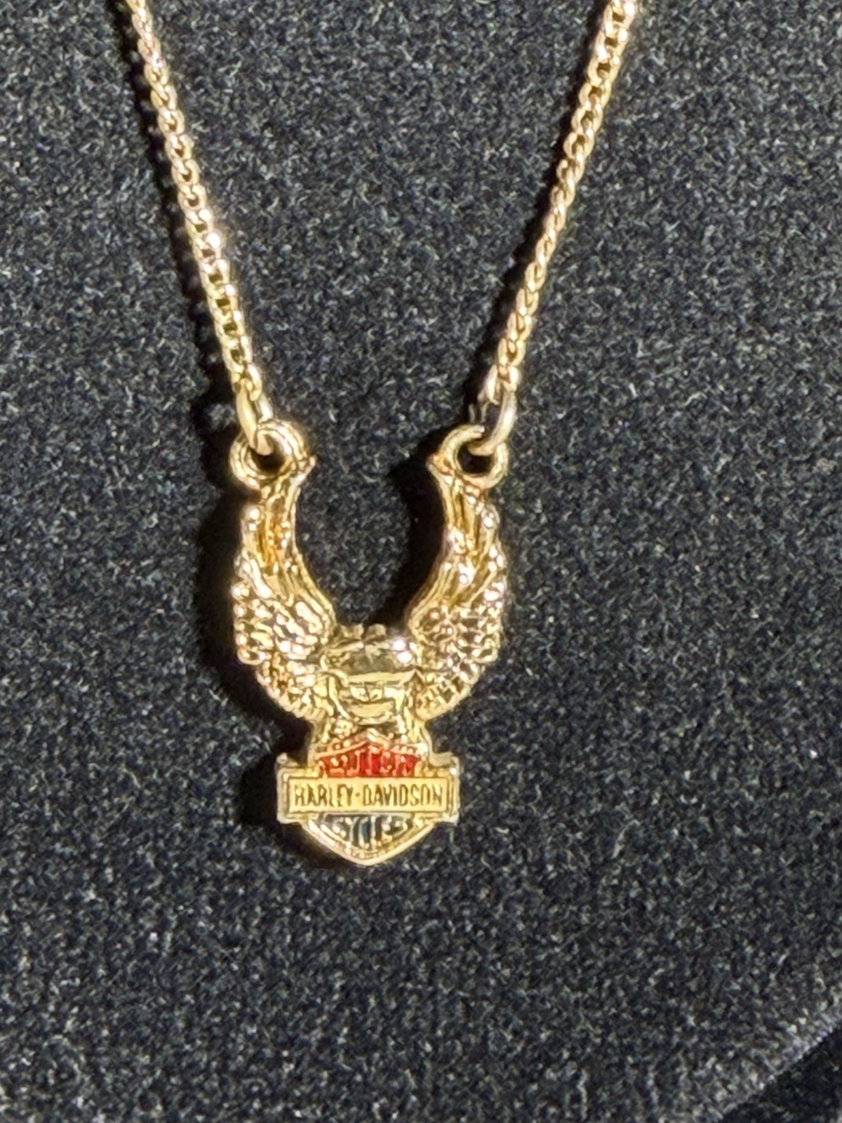 Vintage 1976 Harley Davidson Eagle Necklace 18 Inch Gold Tone Enamel Inlay