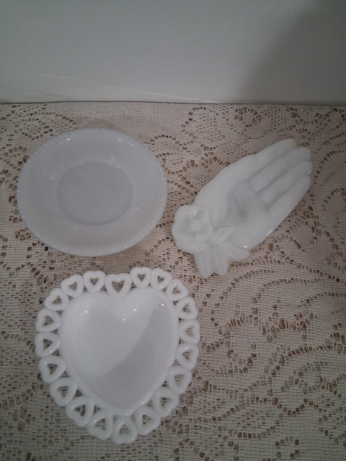 Vtg Lot (3) White Milk Glass Trinket Dish Lot Avon Hand Jewelery Knick Knacks