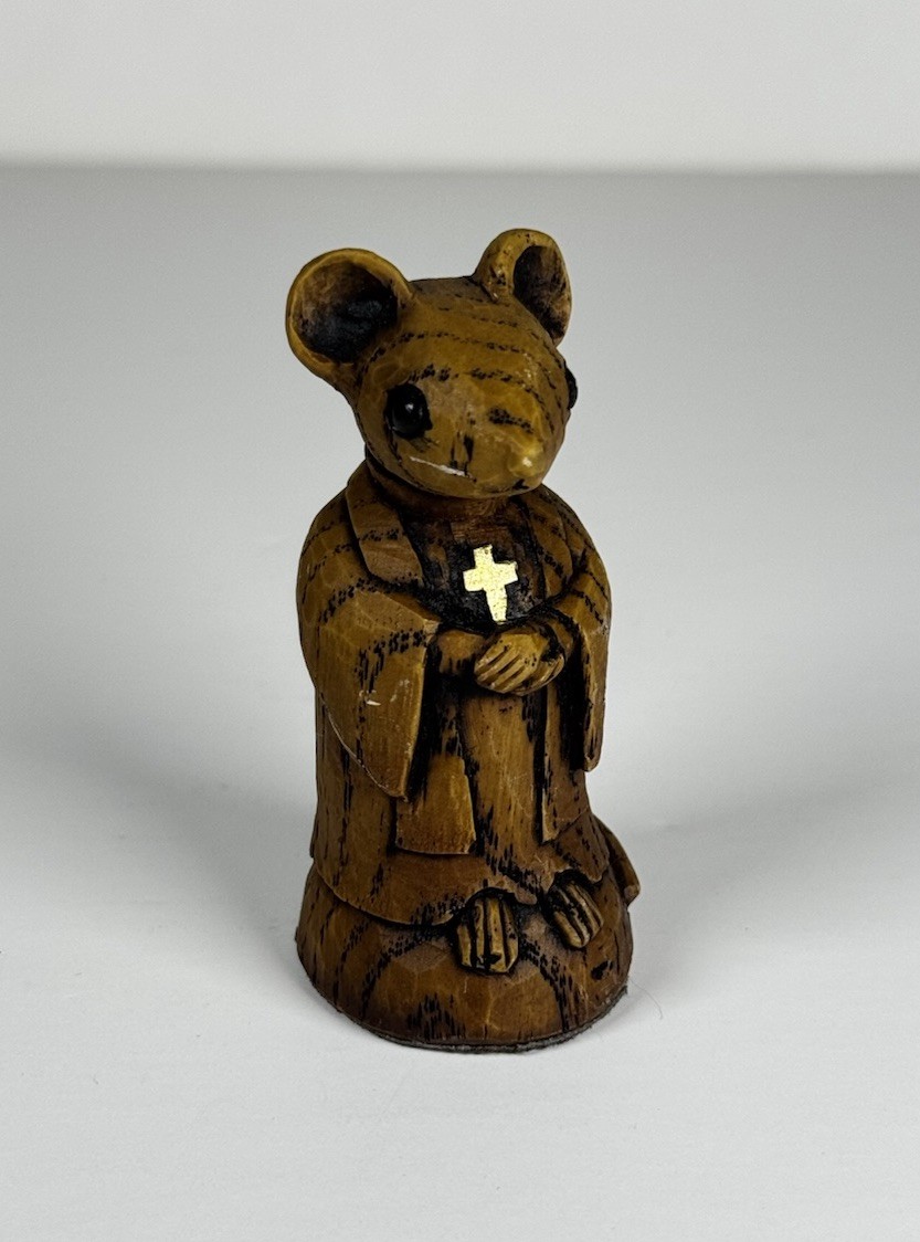 Church Mouse - The Vicar Poor Church Mouse Collection Figurine Gift Collectible