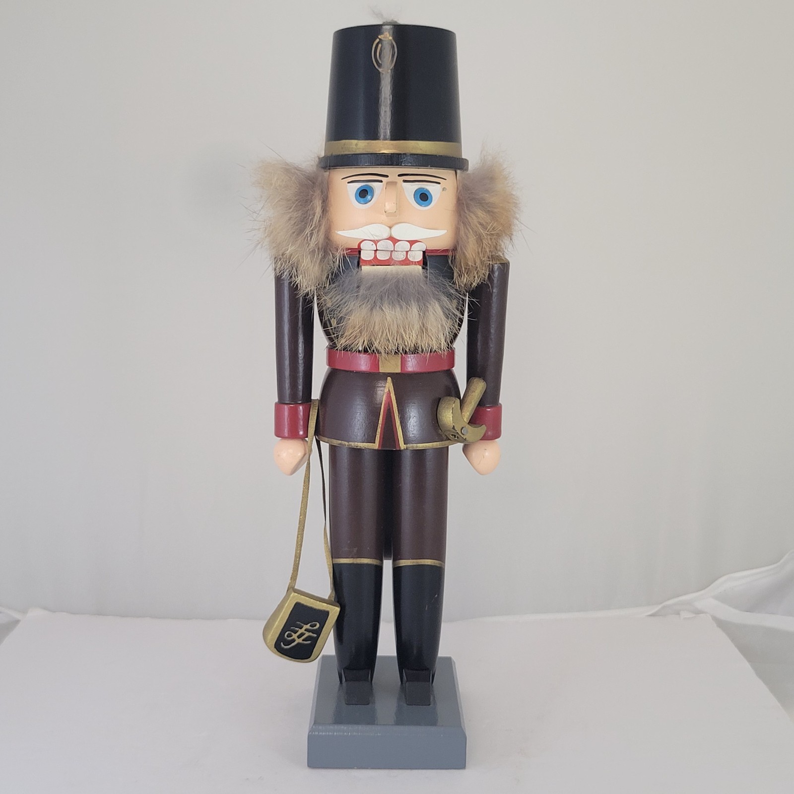 Vtg KWO German Wooden Nutcracker Hungarian Hussar 11