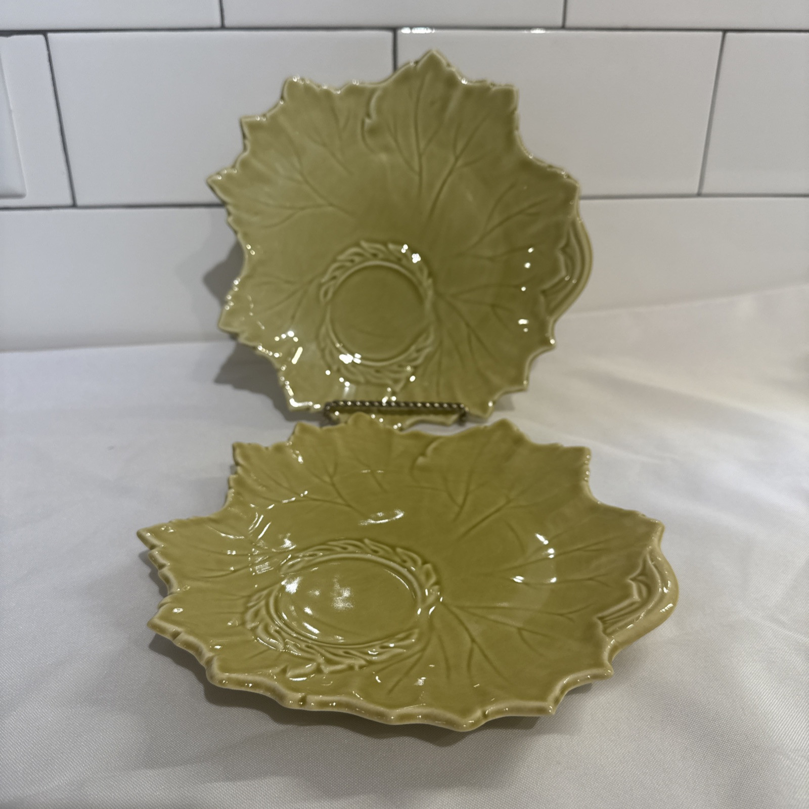 Woodfield by Steubenville Leaf Snack plates in chartreuse 2 Plates