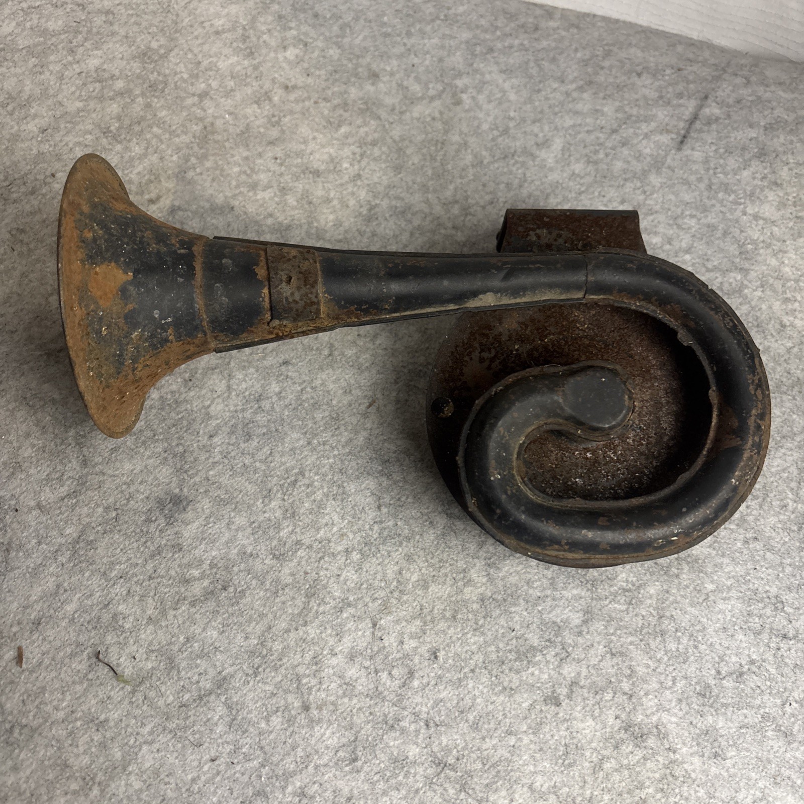 Vintage 12v Snail Style Horn Untested RARE 🔥🔥🔥