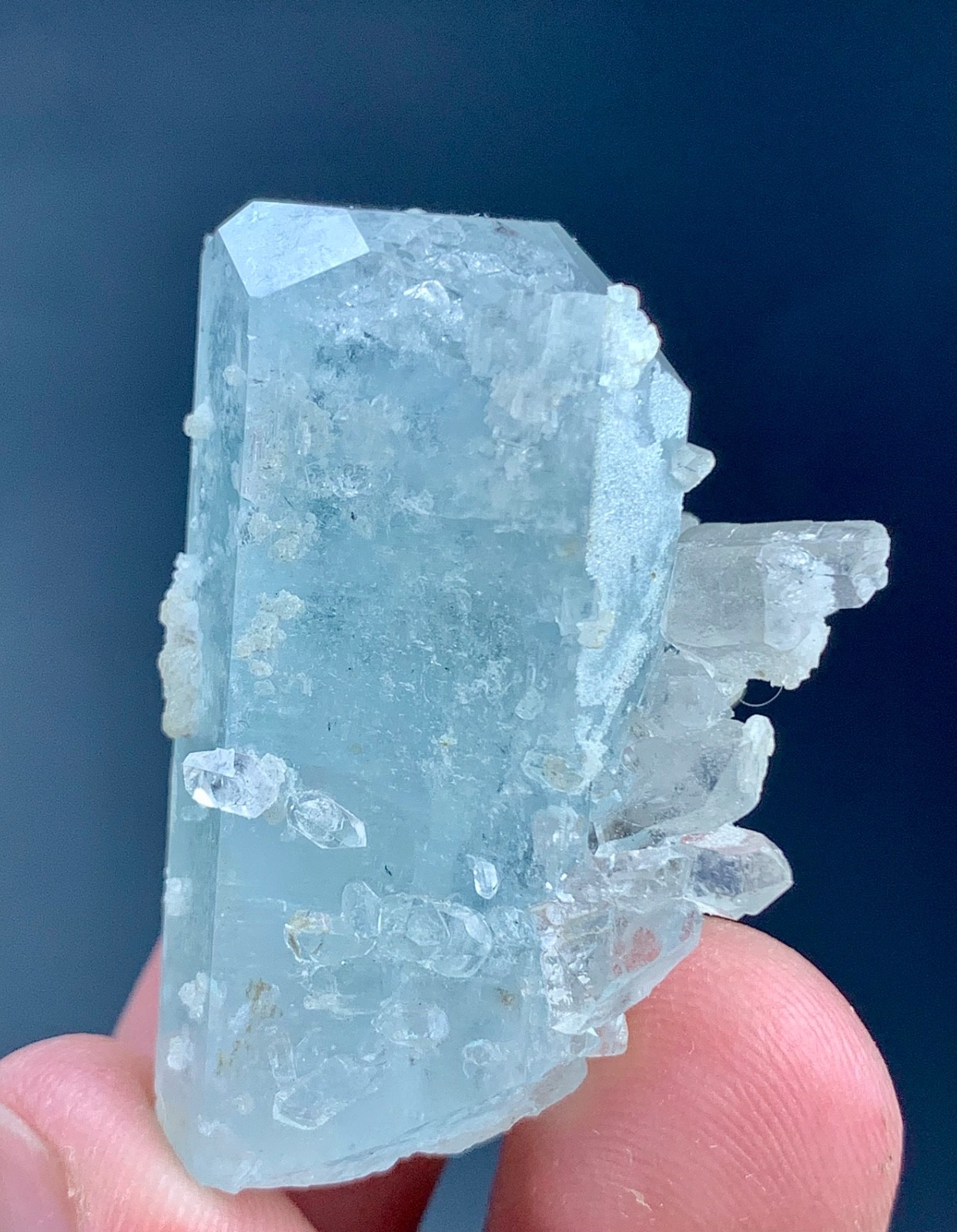 122 Carat Aquamarine Crystal Specimen From Pakistan