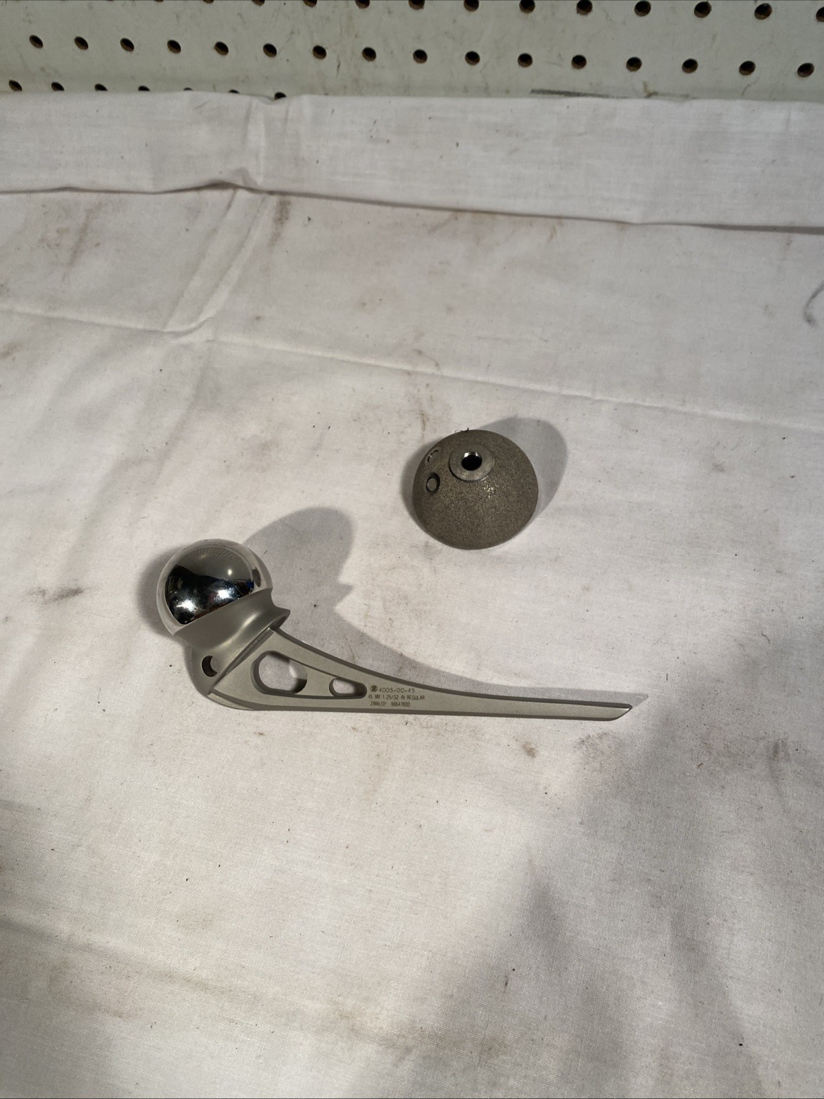 Vintage ZIMMER Zimaloy Hip Replacement 4005-00-45 medical part Teaching Aid
