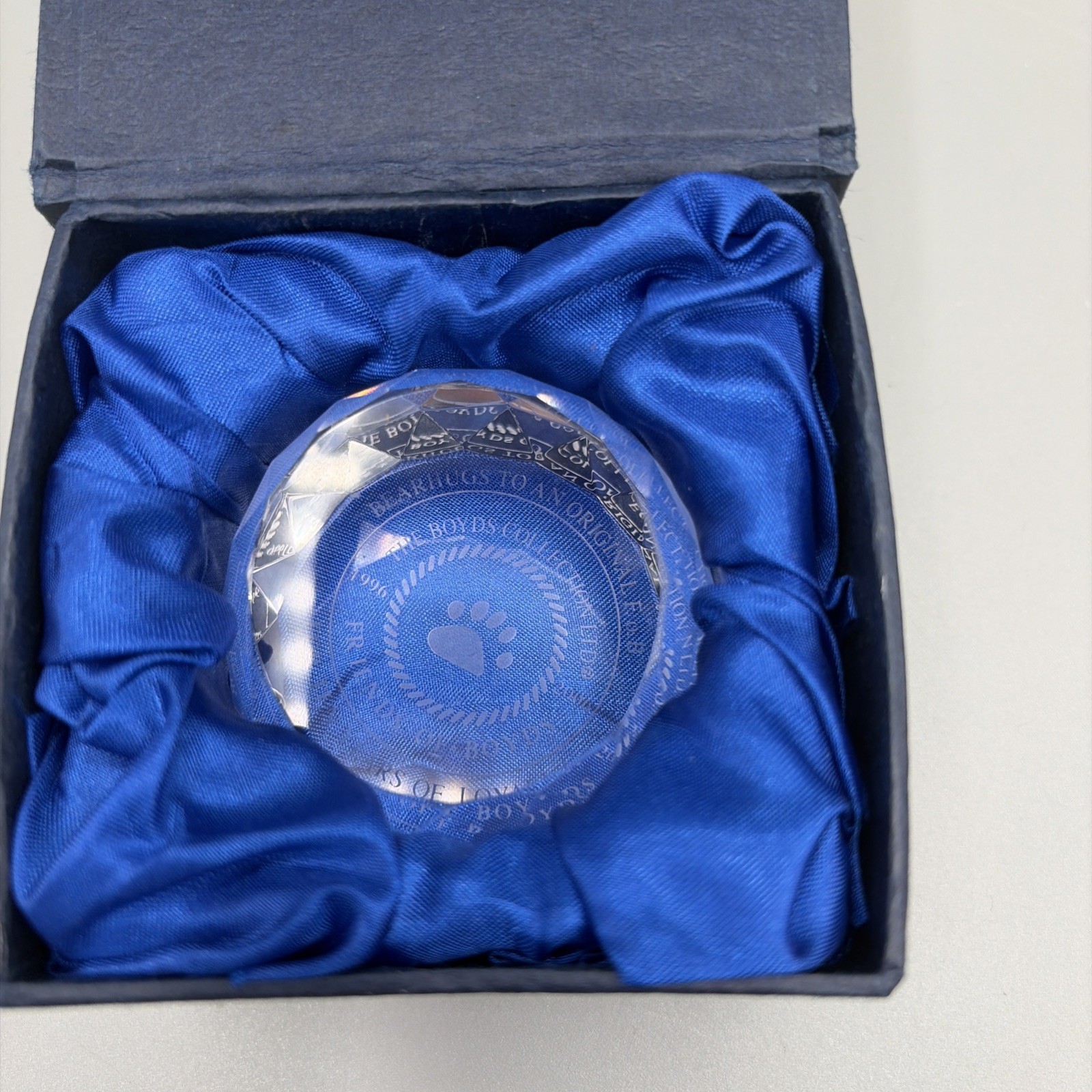 Boyd's Bears Collection Ltd Friends of Boyd's Faceted Round Etched Crystal