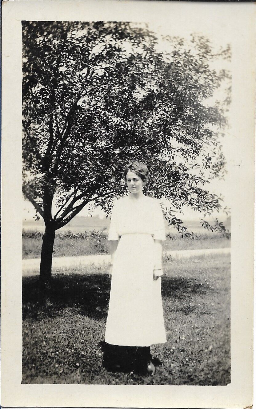 Lady Photograph Outdoors 1930s Vintage Fashion White Dress Tree 2 3/4 x 4 1/2