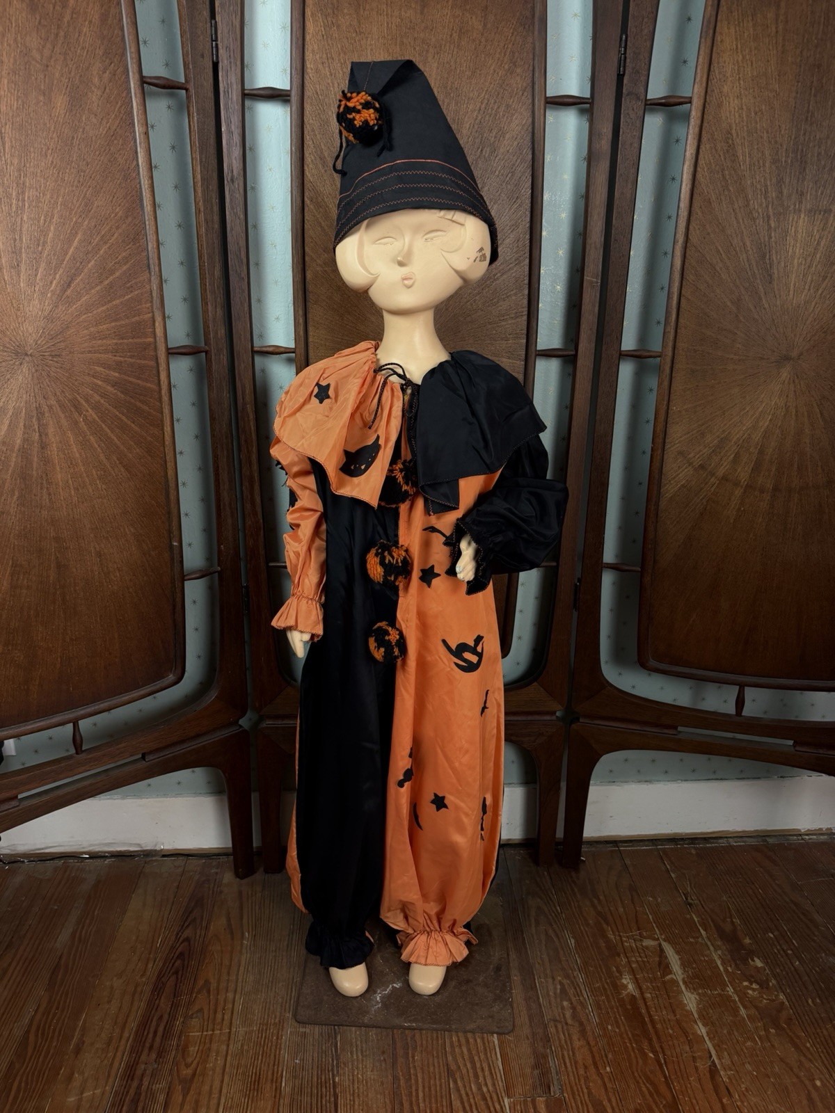 Vintage 1950s Child’s Halloween Clown Costume 