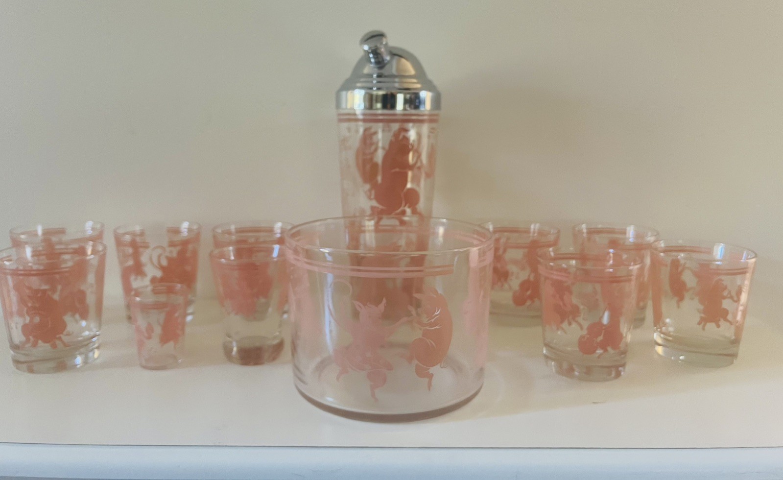 VTG 1950s MCM Hazel Atlas Pink Musical Dancing Pigs 12pc Cocktail Barware EUC