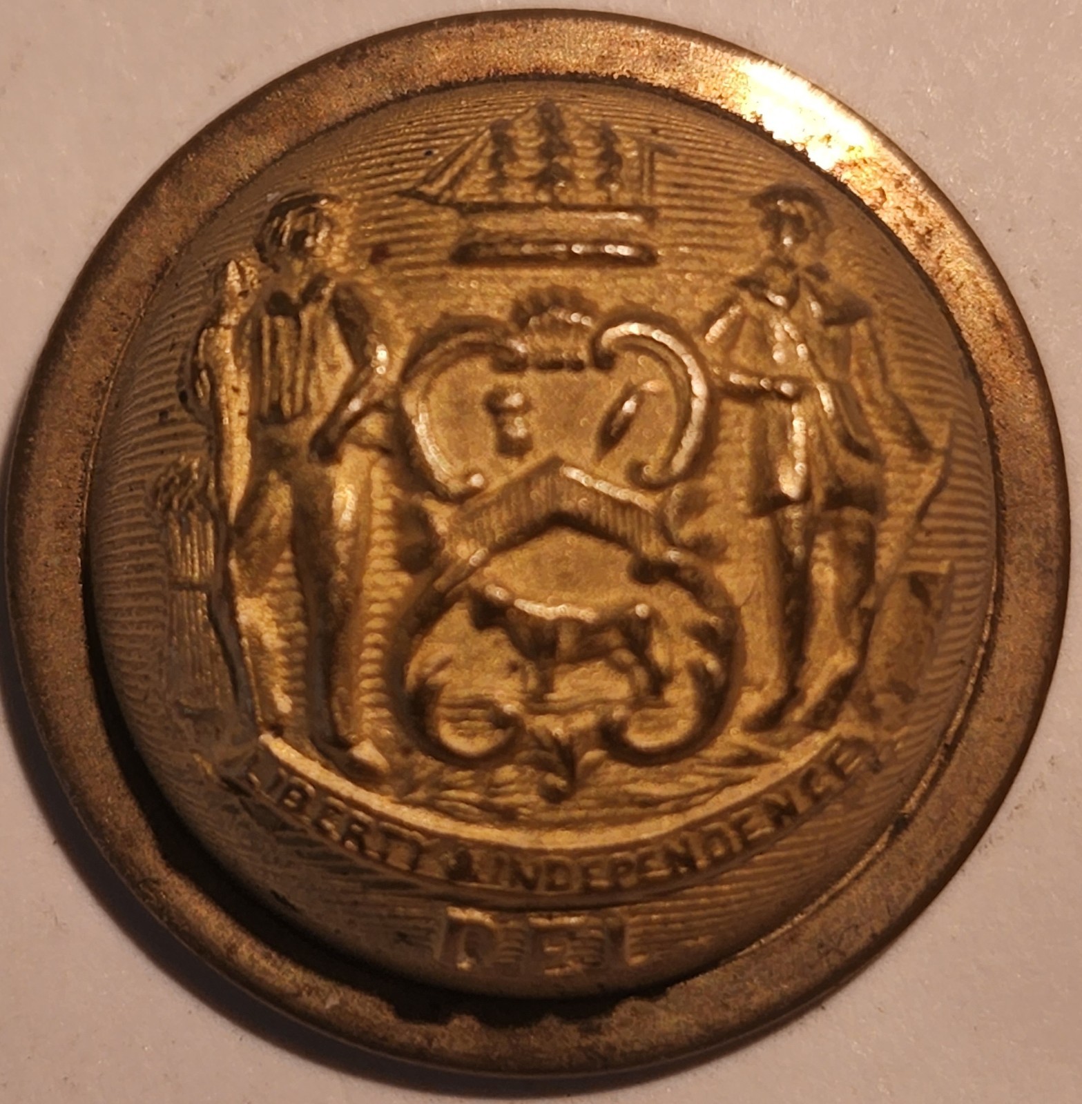 Post CVIL WAR DELAWARE OFFICERS COAT BUTTON 22.5mm  BUTTON