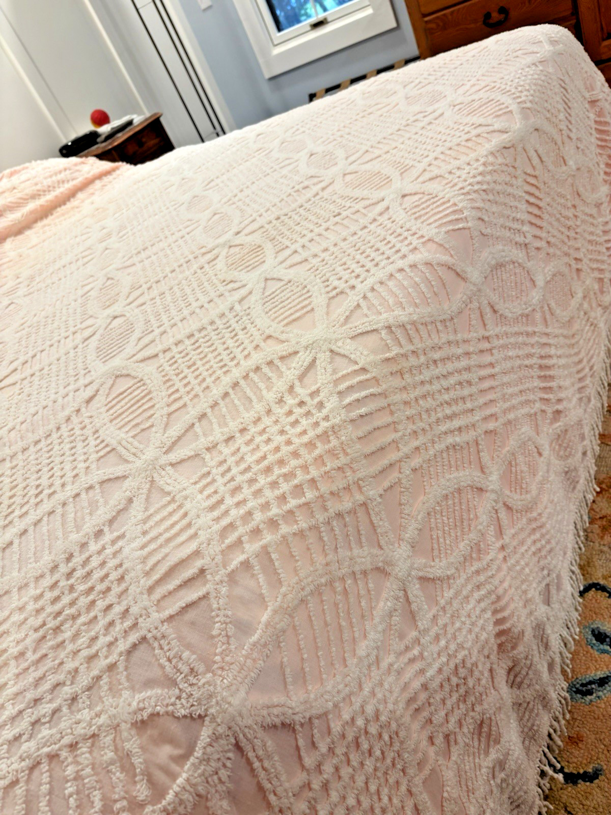 Vintage PINK N WHITE \