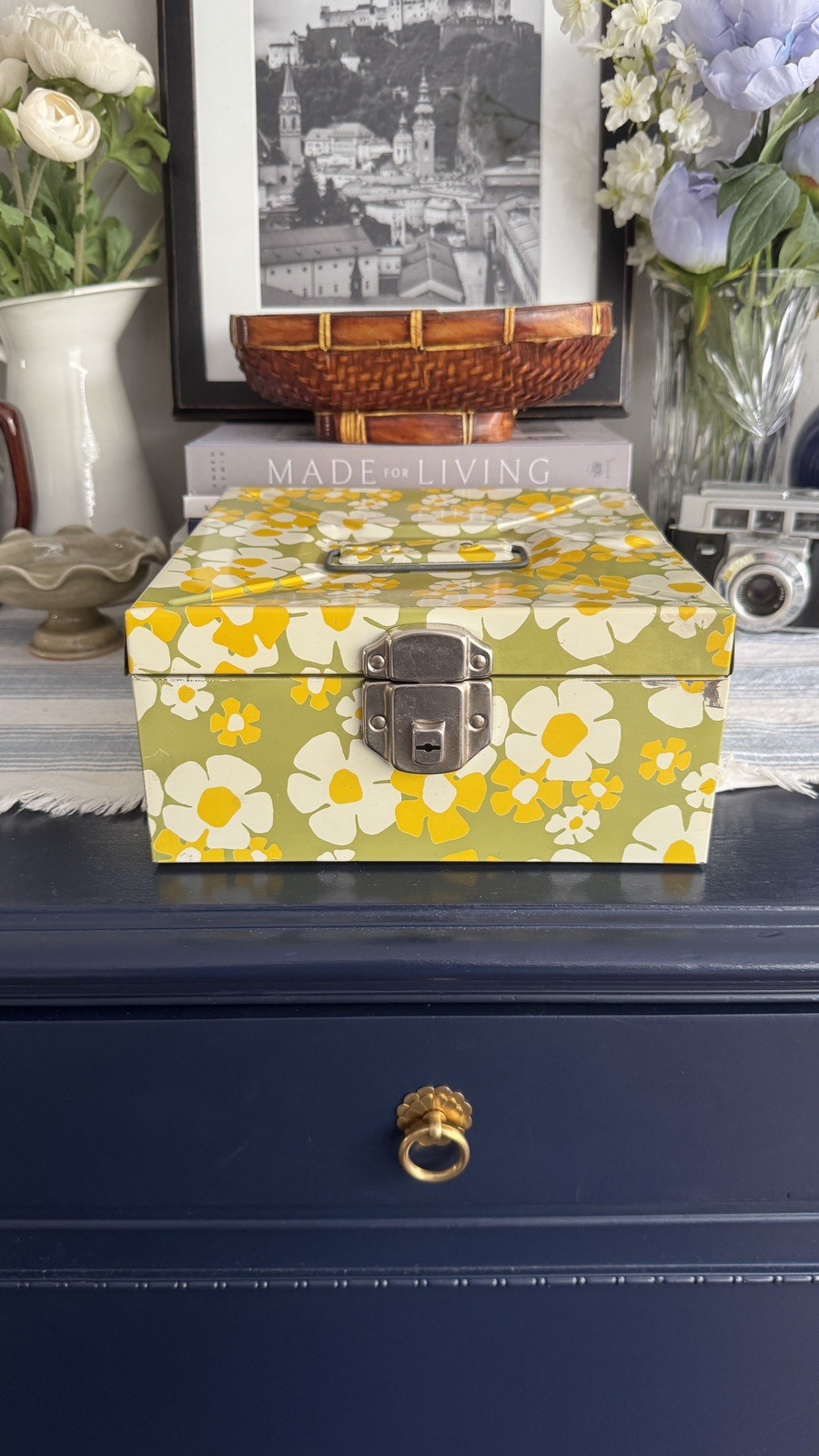 Vintage Retro Metal 1970's Flower Power Ballonoff  Porta File Daisy Avocado