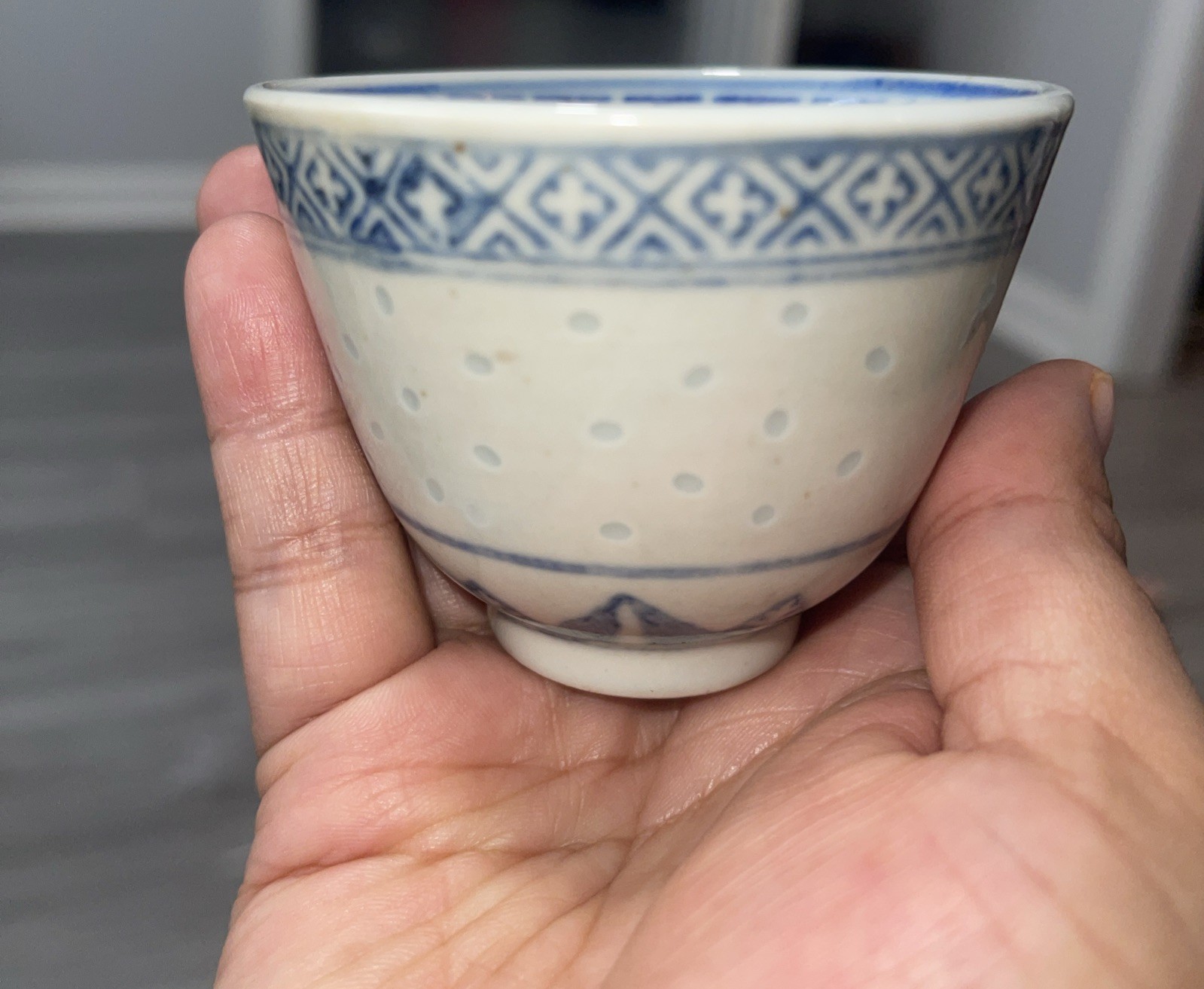 2 VINTAGE TIENSHAN PORCELAIN RICE FLOWER CUPS WITHOUT HANDLES