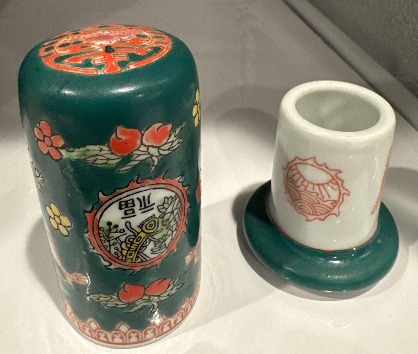 Vintage handpainted porcelain  chinese toothpick holder with lid