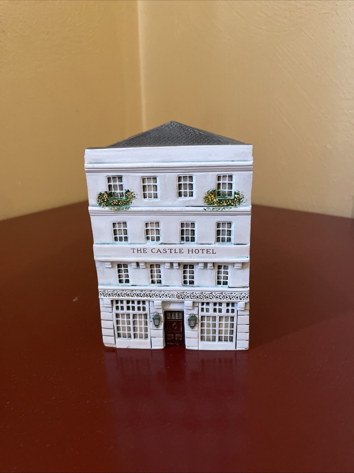Part Of The Windsor Collection - Antique - Collectible - Rare