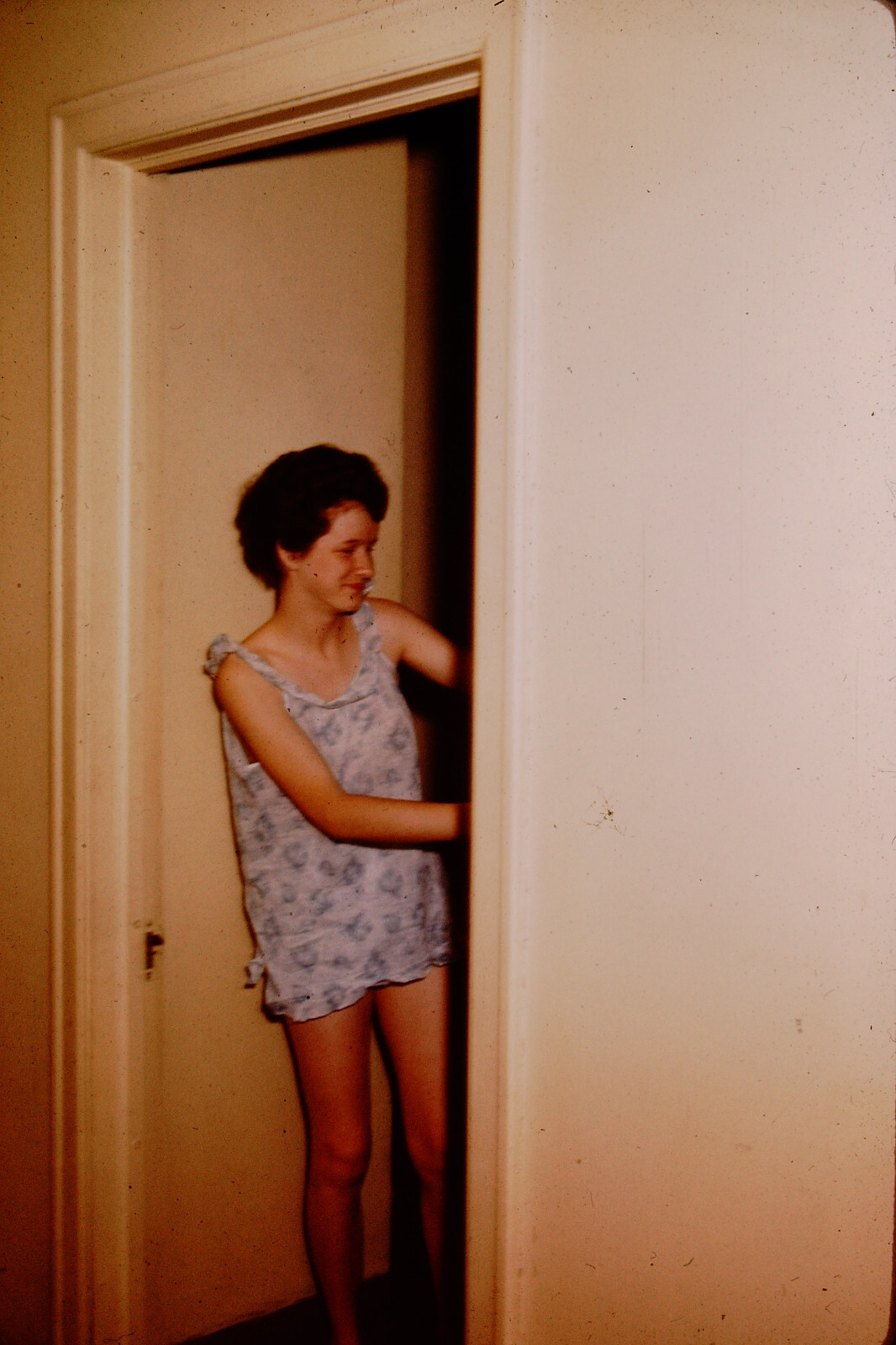 DEC 1958 Cute Woman Kodachrome Slide AP-A DEC 1958 Cute Woman Kodachrome Slide AP-A
