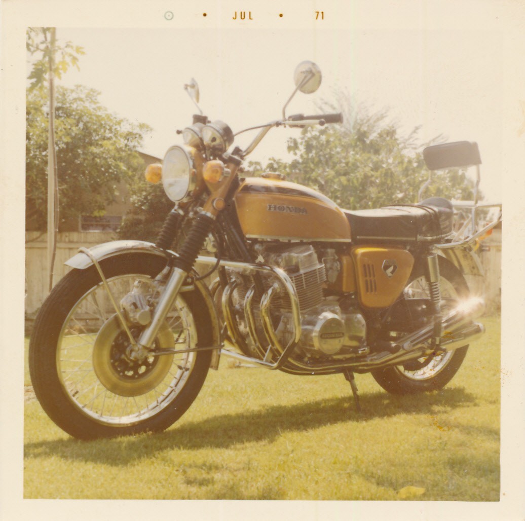 Vintage Motorcycle Photo 1971 Gold Honda Kodak 3.5x3.5  S24-16