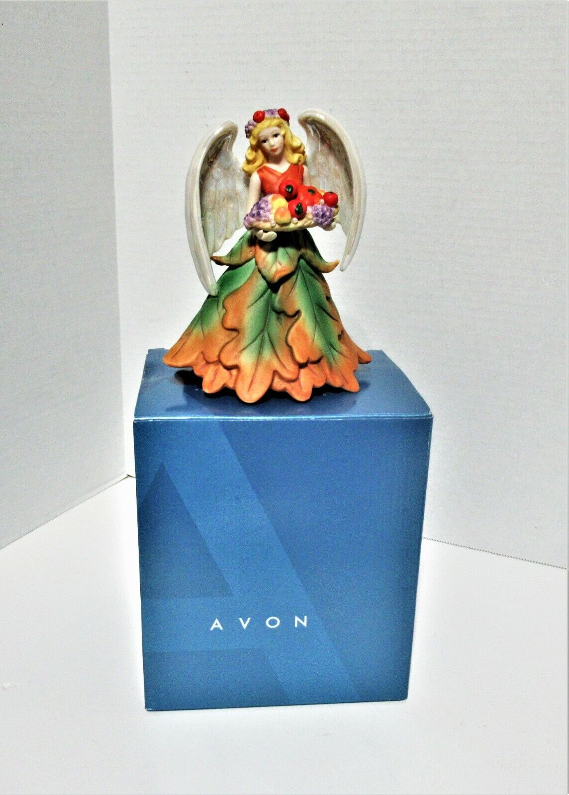 Avon Joyful Flowers Collectible Angel Series Autumn leaves Figurine 2006 Vintage