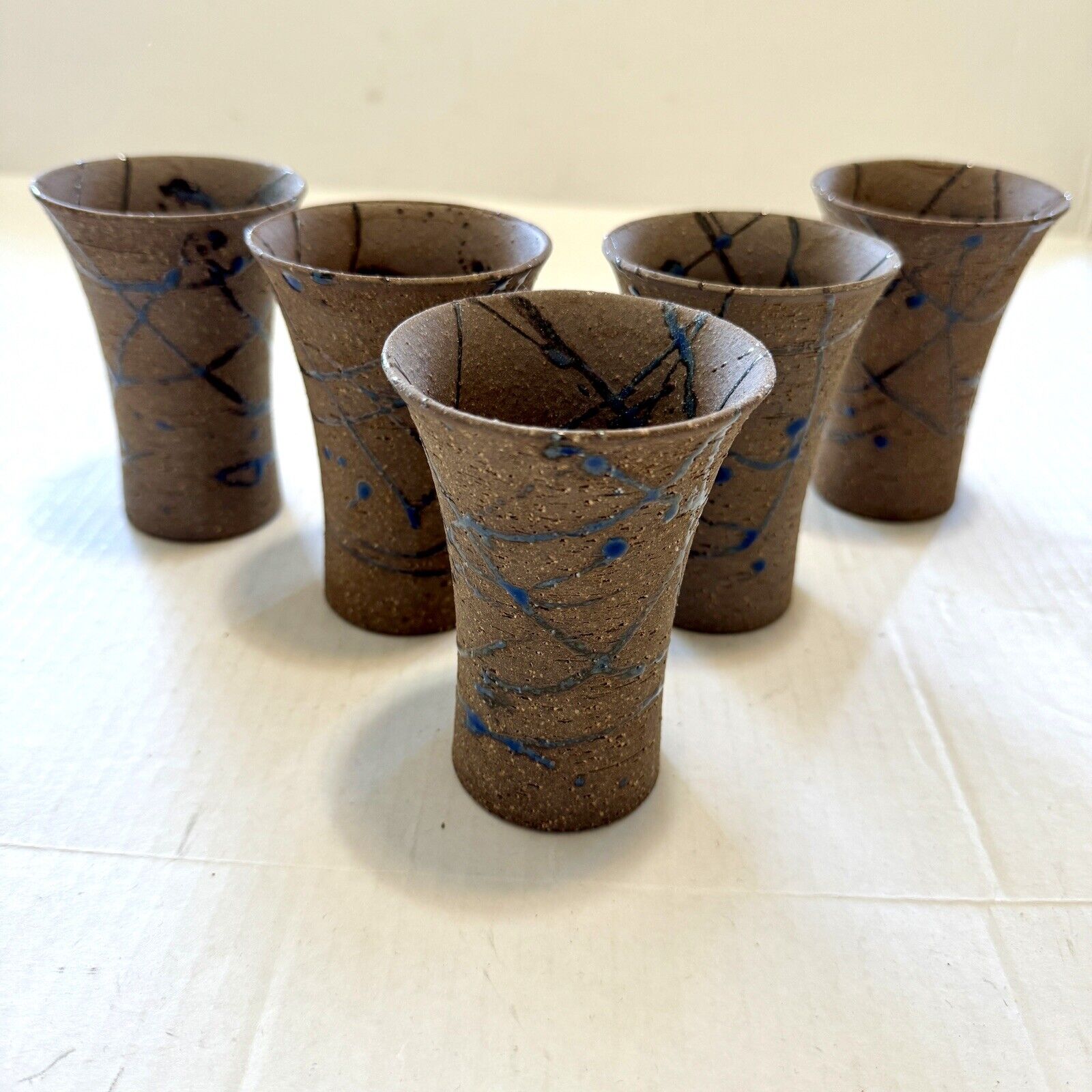 5  JAPANESE ART POTTERY BEER GLASSES - SPATTERED GLAZE ABSTRACT DESIGN Hand Made