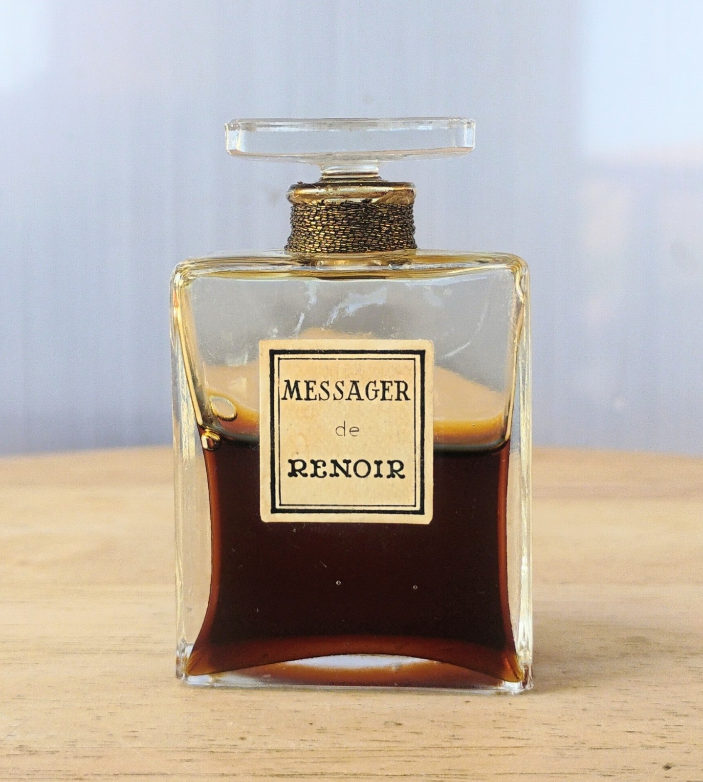RARE VINTAGE MESSAGER DE RENOIR PERFUME BOTTLE PARIS FRANCE RARE VINTAGE MESSAGER DE RENOIR PERFUME BOTTLE PARIS FRANCE