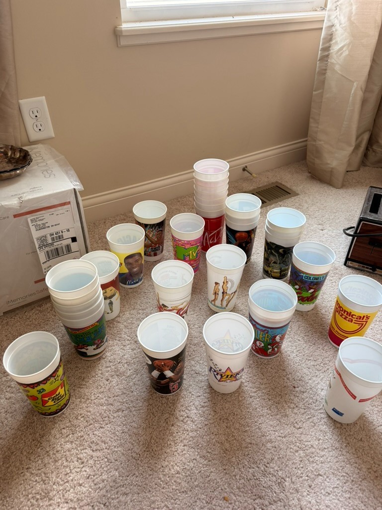 Lot of 31 Vintage Promo Plastic Cups McDonald\'s KFC MTV Jurassic Park AMC +