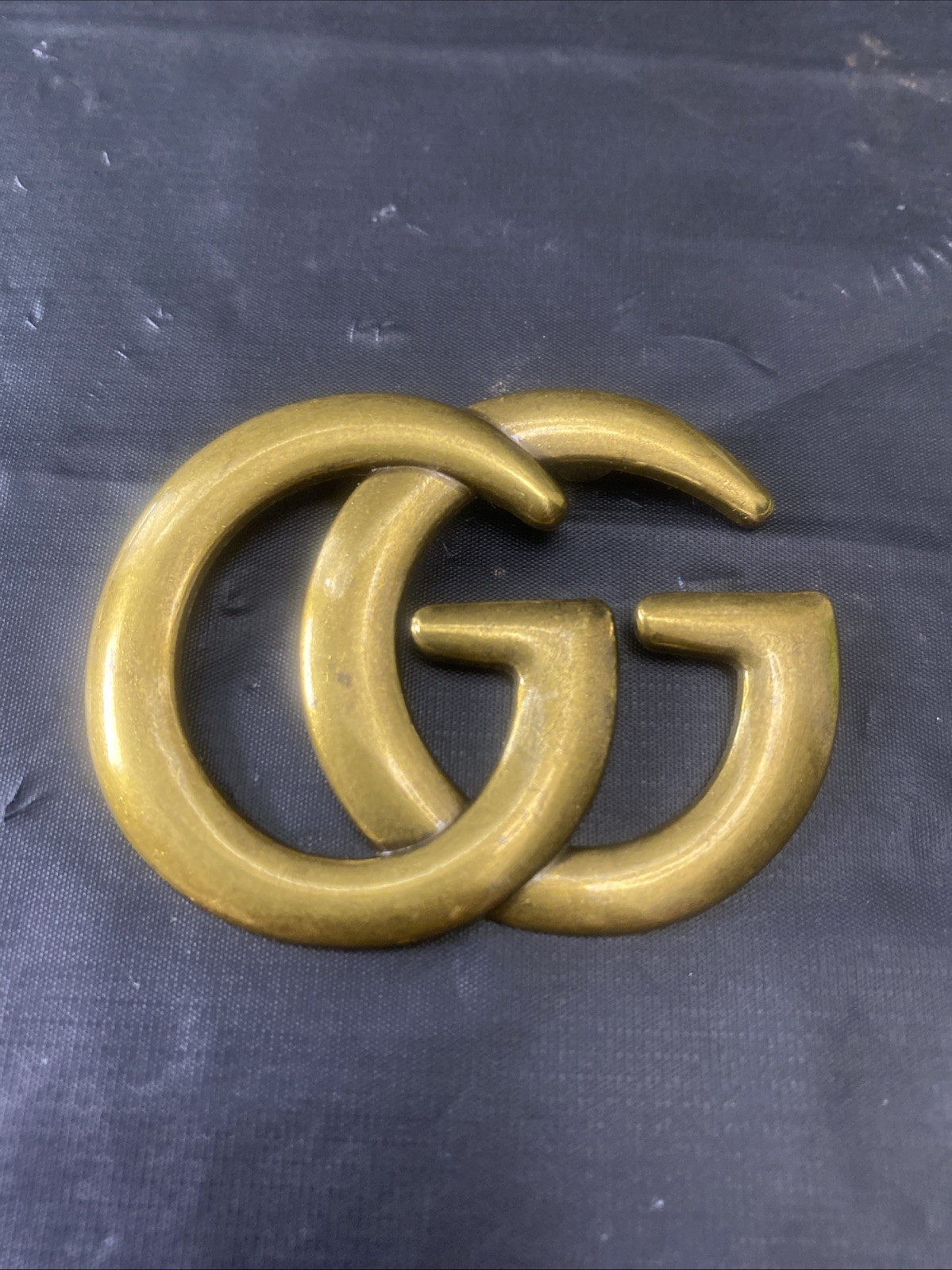 Gucci Elegant Luxurious Brooch Pin