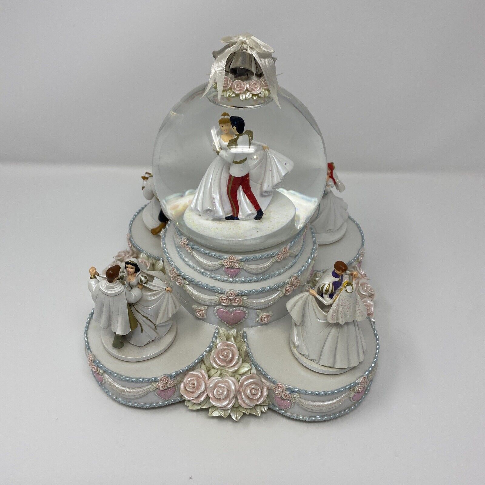 Disney Princess Wedding Cake Musical Snowglobe Ariel Belle Cinderella Snow White