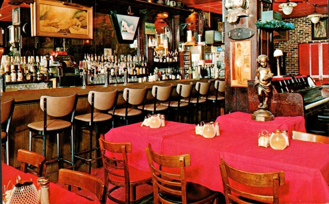 Postcard - Market Inn Restaurant, Washington DC  Interior View Dining Room  2881