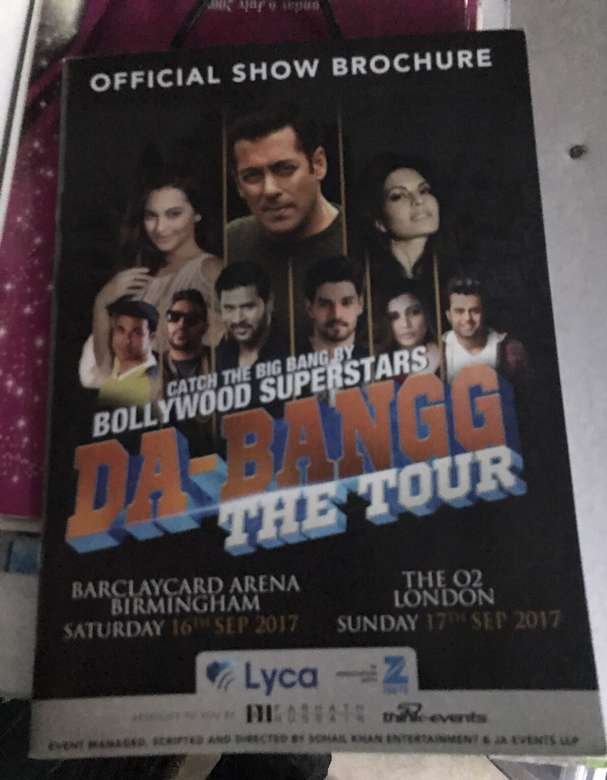 DA-BANG TOUR CONCERT PROGRAMME BROCHURE BOLLYWOOD SEPTEMBER 2017 DA-BANG TOUR CONCERT PROGRAMME BROCHURE BOLLYWOOD SEPTEMBER 2017