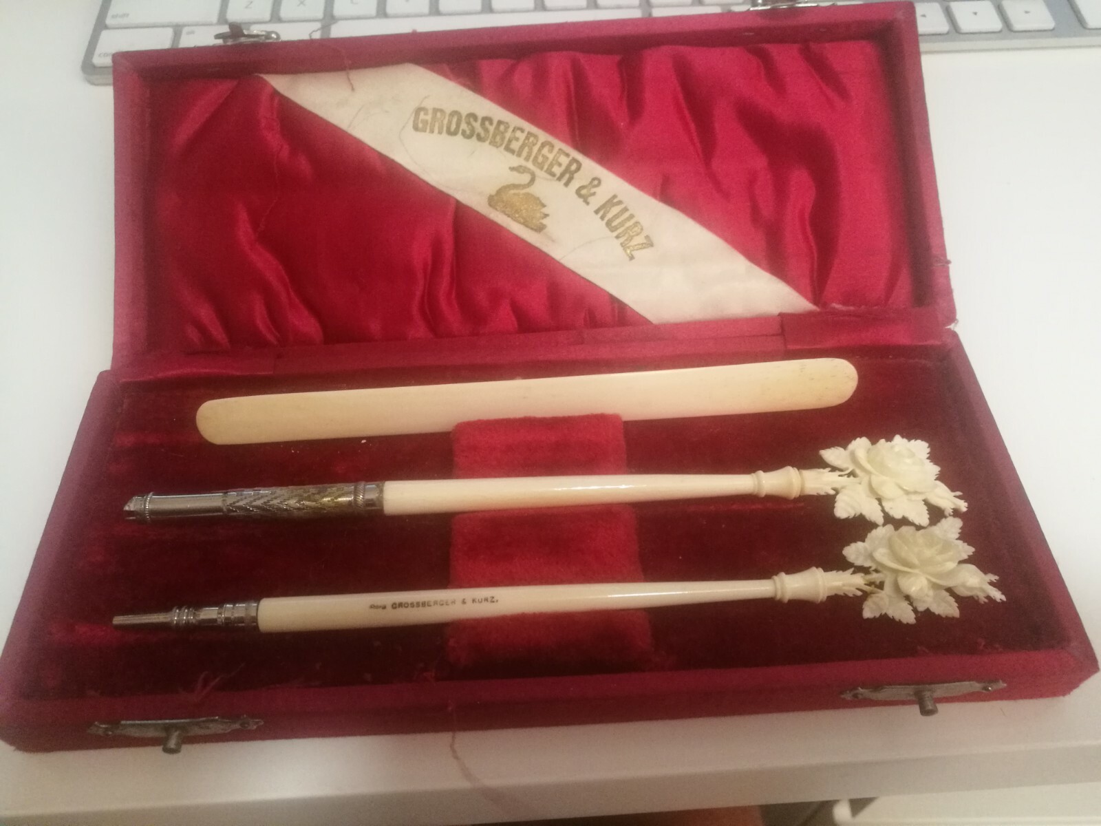 Grossberger & Kurz Writing Set - 19th. Century ( ca. 1860 ) Grossberger & Kurz Writing Set - 19th. Century ( ca. 1860 )