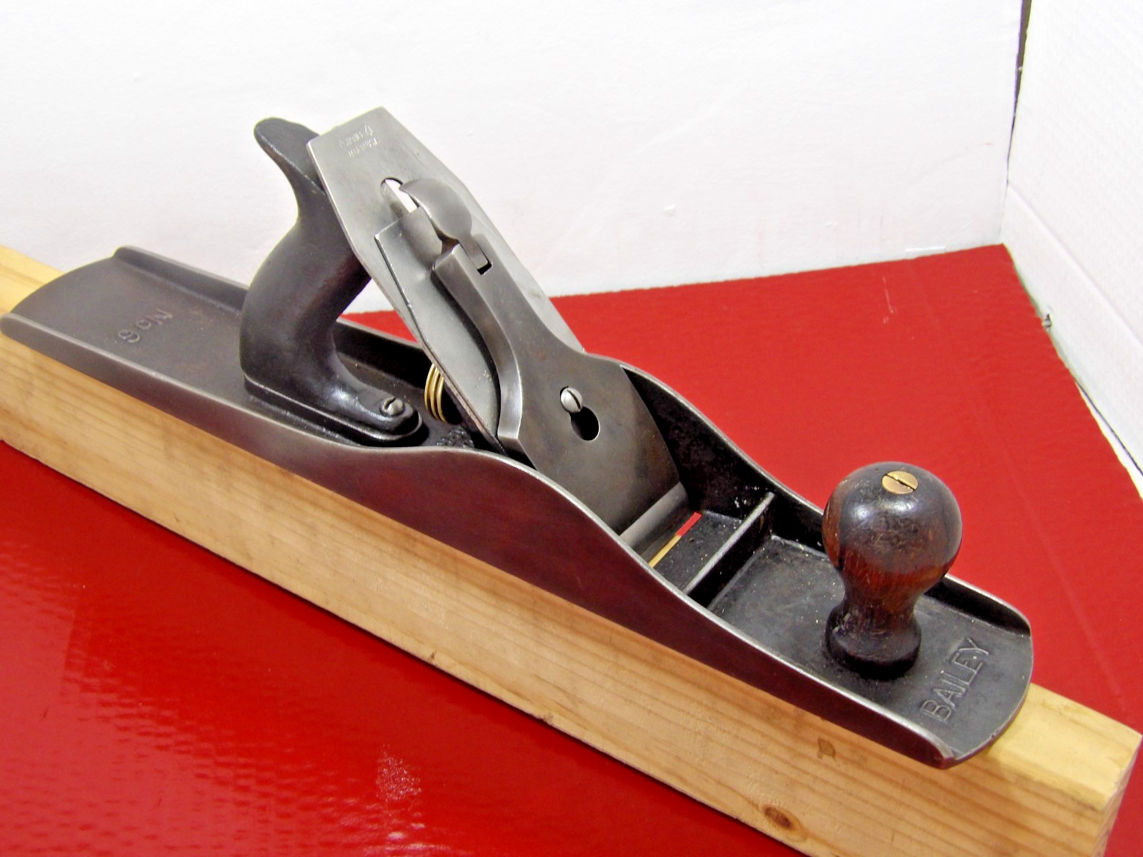 Stanley Bailey Wood Fore Plane N0 6 Smooth Bottom Rounded sides Patented Stanley Bailey Wood Fore Plane N0 6 Smooth Bottom Rounded sides Patented