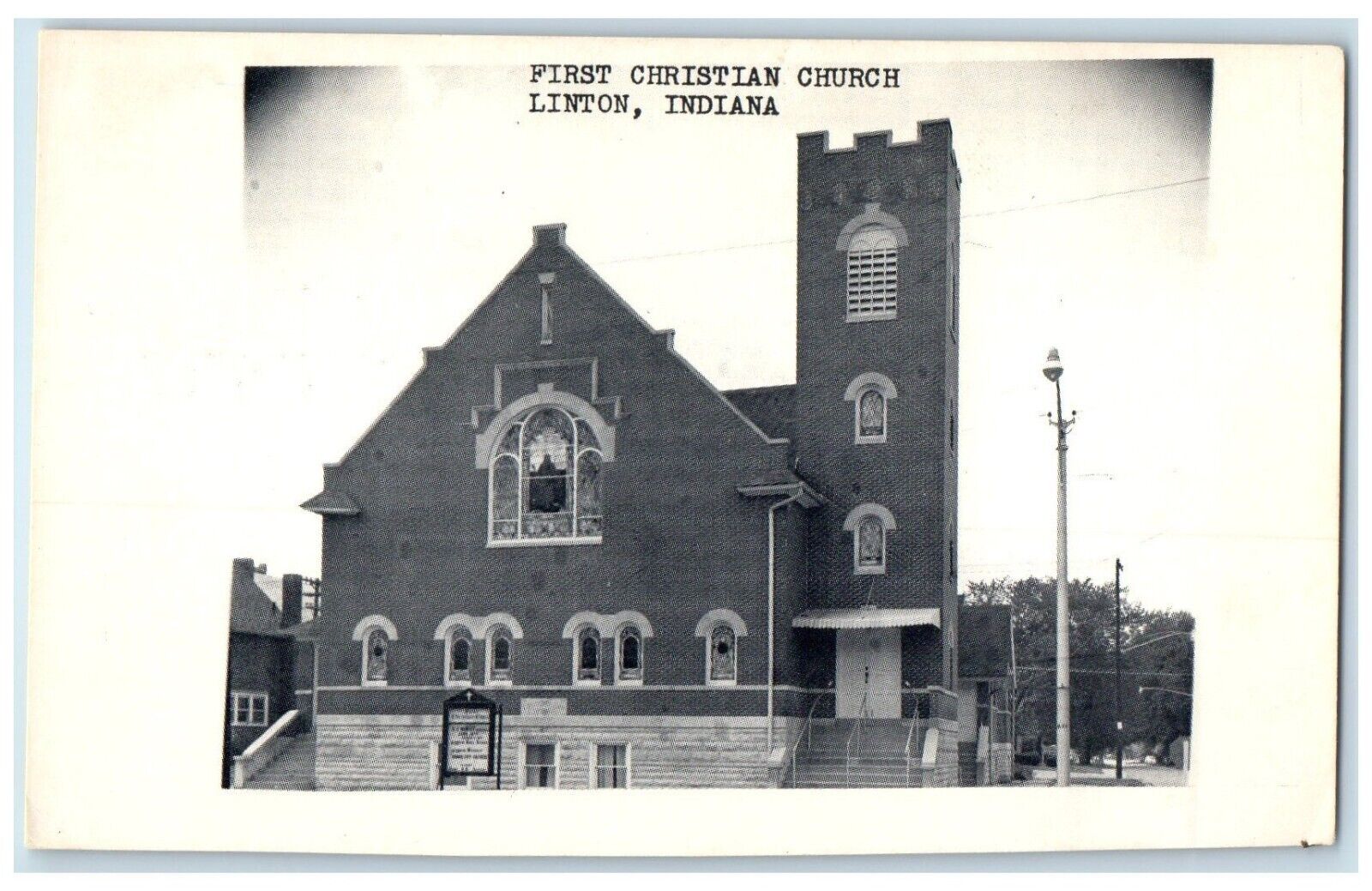 c1940 First Christian Church Exterior Building Linton Indiana Vintage Postcard