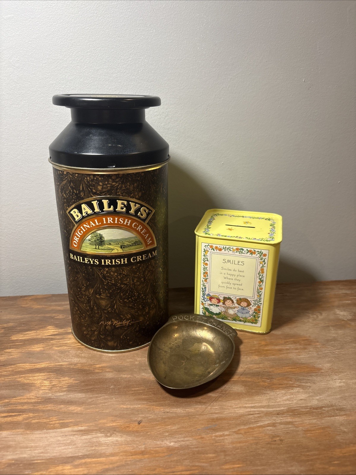 Baileys Original Irish Cream Tin & Coin Bank And Tray