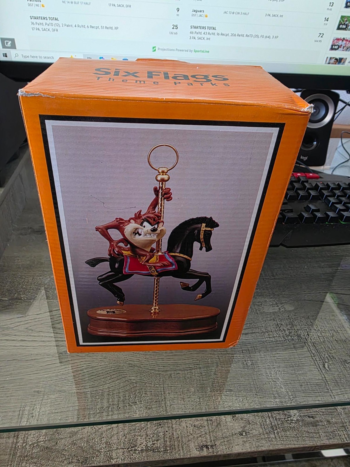 VINTAGE LOONEY TUNES TASMANIAN DEVIL CAROUSEL HORSE ORNAMENT/SIX FLAGS-NRFB