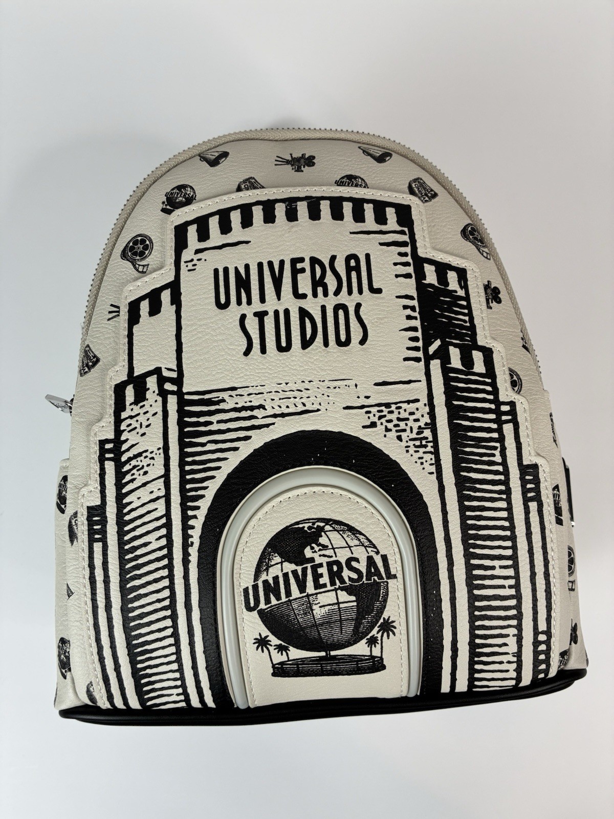 2026 Universal Studios Theme Park Archway Light Up Loungefly Backpack Bag New 2026 Universal Studios Theme Park Archway Light Up Loungefly Backpack Bag New